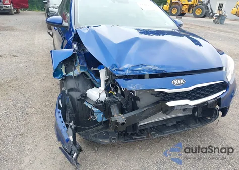 2021 Kia Forte Lxs z USA, uszkodzony, nr VIN 3KPF24AD4ME333120